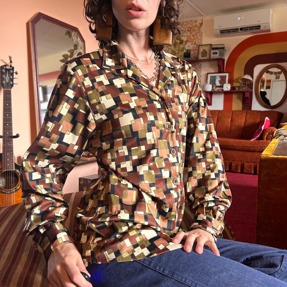 Late 1970s Geometric satin brown green square print button up from XXX manager - Picture 10 of 15